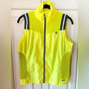 Bally golf full zip yellow Vest. Full Mesh Lined. High neck. Women's XS/S